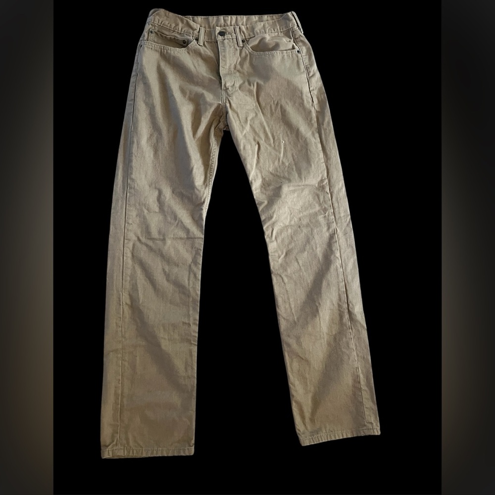 Classic 34x34 Men’s Levi Strauss & Co. jeans in beige or taupe